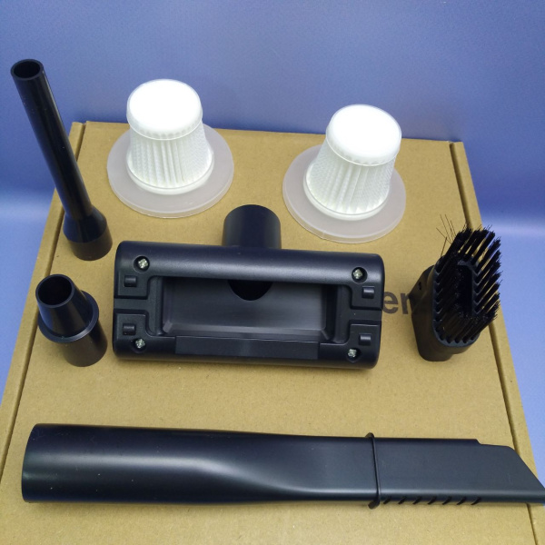 Портативный вакуумный пылесос для авто и дома Vacuum Cleaner, 5 насадок, 2 сменных фильтра, 2000 мАч 